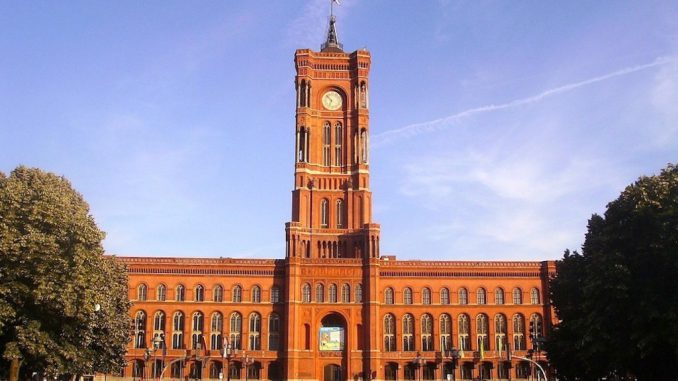 rotes-rathaus-906651_1280 Rotes Rathaus in Berlin, Sitz des Bürgermeisters. Bildnachweis: CC0 via pixabay.com