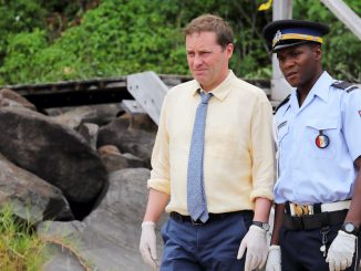Death In Paradise 8_Press shot_04