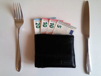 Bargeldlos bezahlen im Restaurant ist ein Glücksspiel... Bildnachweis: CC0 via pixabay.com