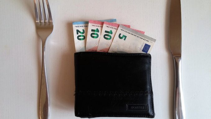 Bargeldlos bezahlen im Restaurant ist ein Glücksspiel... Bildnachweis: CC0 via pixabay.com