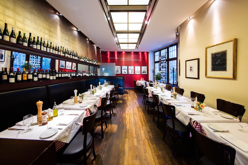 Brechts Steakhaus_Interior ©Lena Siebrasse_3-1