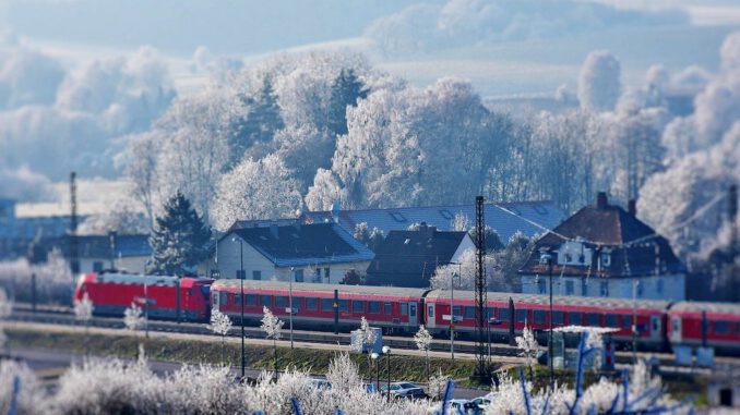 Mit der Bahn von Berlin nach Breslau.