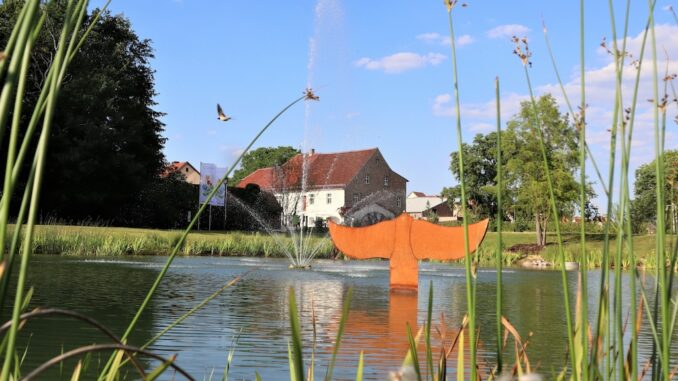 Landesgartenschau Beelitz Walflosse im Mühlenteich Landesgartenschau Beelitz Walflosse im Mühlenteich. ©Landesgartenschau Beeltz