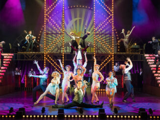 Revue "Berlin Berlin" im Berliner Admiralspalast 2024 / Foto: ©Jens Hauer