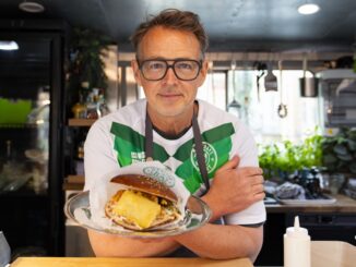 Holger Stromberg präsentiert das deutsche Nationalgericht.
