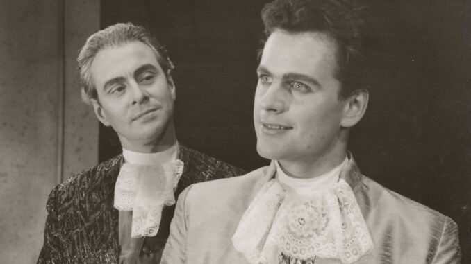 Clavigo_(Johann_Wolfgang_von_Goethe)_-_LABW_-_Generallandesarchiv_Karlsruhe_57-3_Nr._6064 Jürgen Wölffer (rechts) mit Alfred Querbach in Clavigo am Badischen Staatstheater Karlsruhe (1962/1963). Bildquelle: https://de.wikipedia.org/wiki/Jürgen_Wölffer#/media/Datei:Clavigo_(Johann_Wolfgang_von_Goethe)_-_LABW_-_Generallandesarchiv_Karlsruhe_57-3_Nr._6064.jpg